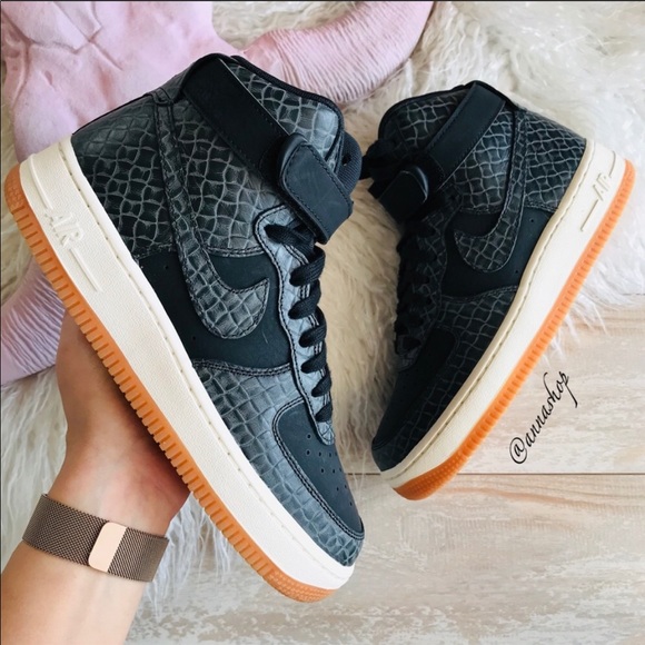 Nike Shoes - NWT Nike Air Force 1 Premium